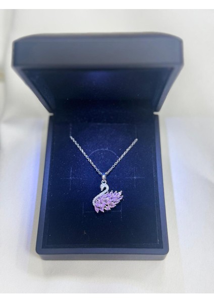 Özel Işıklı Kutuda Pembe Kuğu Kolye Kararmaz Çelik Kuğu Kolye Sevgiliye Hediye Kolye Işıklı Kutuda