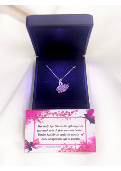 Özel Işıklı Kutuda Pembe Kuğu Kolye Kararmaz Çelik Kuğu Kolye Sevgiliye Hediye Kolye Işıklı Kutuda fiyatları