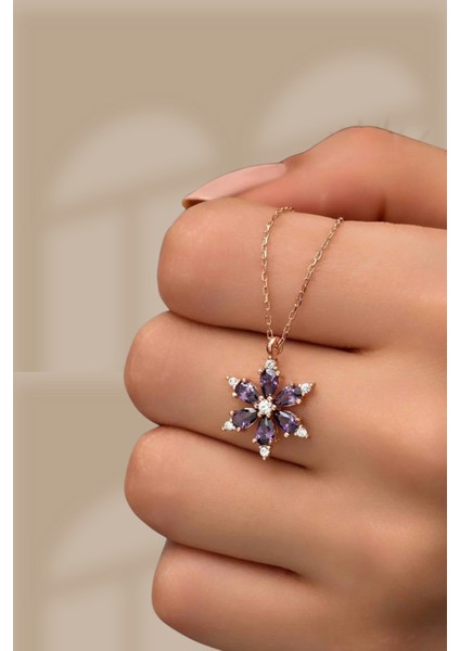 Kararmaz Çelik Mor Lotus Kolye 3D Satürn Kız Renk Değiştiren Küre Hediye Seti Yıldönümü Hediye fiyatları