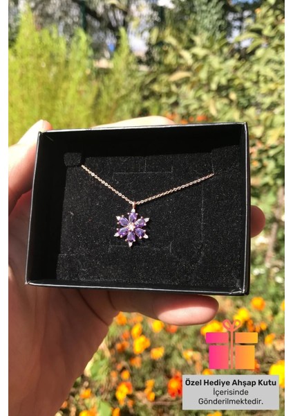 Kararmaz Mor Çelik Lotus Kolye ve 3D Satürn Kız Kar Küresi Renk Değiştiren Küre Hediyelik indirimleri
