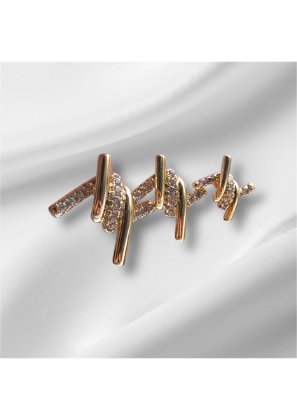 Çelik Sarmaşık Detaylı 3 Lü Küpe fırsatları