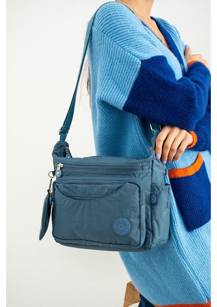 Klinkır Kadın Postacı Çanta Çok Cepli 30*20 cm Su Itici Kumaş Bayan Çapraz Askılı Omuz Çantası