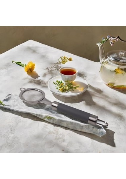 Paslanmaz Çelik Silikon Saplı Çay Süzgeci | Silikon Saplı Süzgeç - Şık ve Fonksiyonel Sunum Aracı modelleri