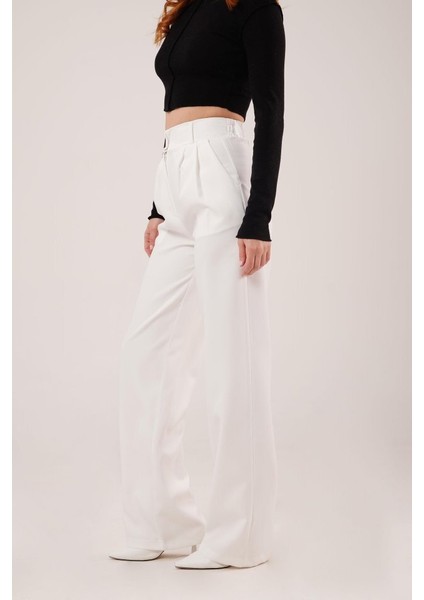 Bol Paça Piliseli Beyaz Pantolon