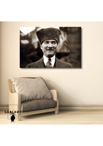 Tekli Yatay Kanvas Duvar Tablosu Gülen Atatürk