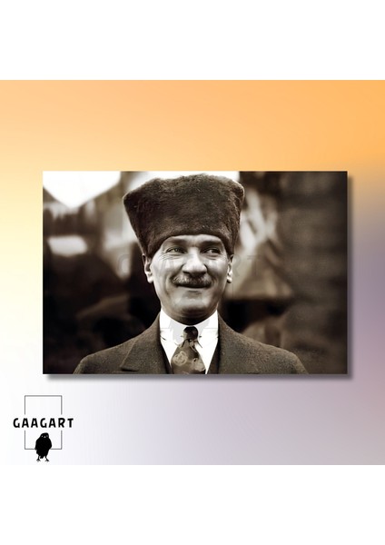 Tekli Yatay Kanvas Duvar Tablosu Gülen Atatürk modelleri
