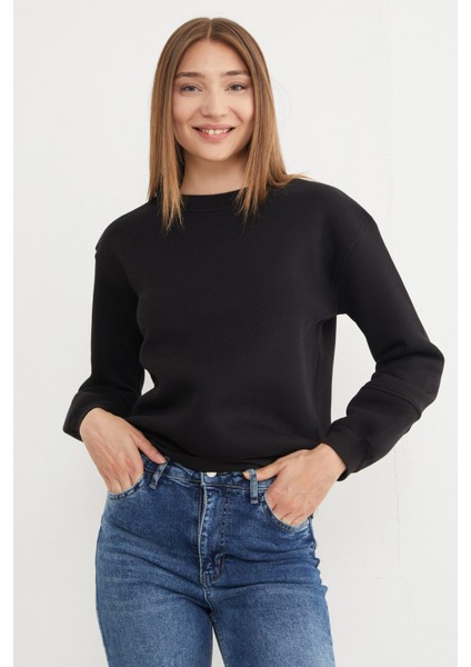 3 Iplik Basic Bisiklet Yaka Sweatshirt fırsatları