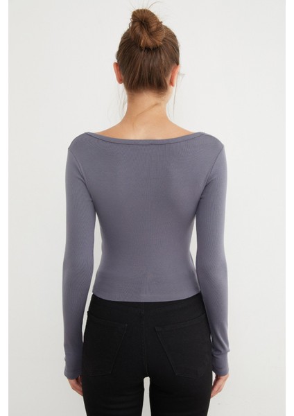 Basic U Yaka Modal Bluz