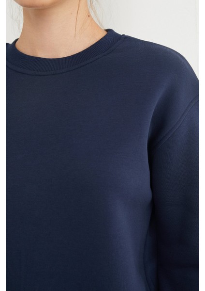 3 Iplik Basic Bisiklet Yaka Sweatshirt indirimleri