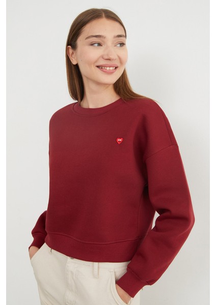 3 Iplik Kalp Nakışlı Bisiklet Yaka Sweatshirt indirimleri