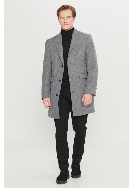 Standart Fit Normal Kesim Mono Yaka Armürlü Kapak Cepli Palto fiyatları