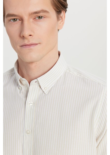 Pamuklu Tailored Slim Fit Dar Kesim Düğmeli Klasik Yaka Çizgili Gömlek fırsatları
