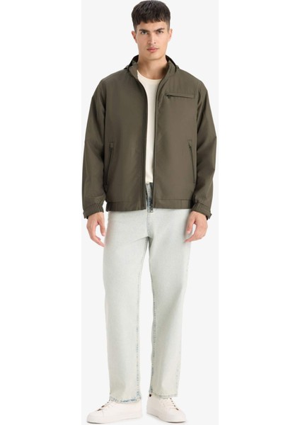 Su İtici Regular Fit Dik Yaka Astarlı Gizli Kapüşonlu Fermuarlı Cepli Mevsimlik Baharlık Mont D7669AX25AU fiyatları