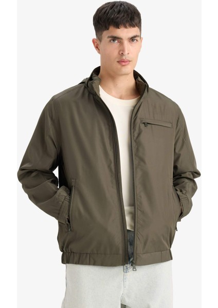 Su İtici Regular Fit Dik Yaka Astarlı Gizli Kapüşonlu Fermuarlı Cepli Mevsimlik Baharlık Mont D7669AX25AU modelleri