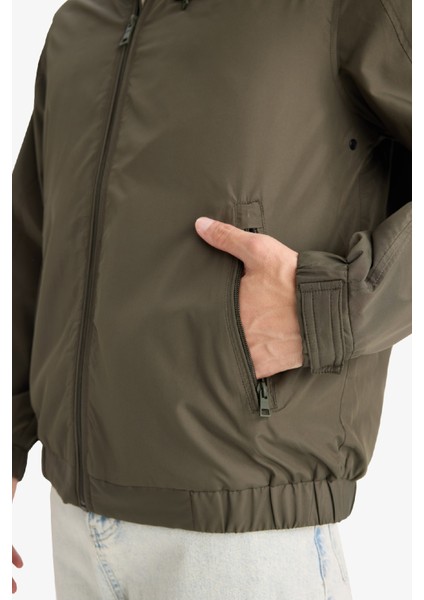 Su İtici Regular Fit Dik Yaka Astarlı Gizli Kapüşonlu Fermuarlı Cepli Mevsimlik Baharlık Mont D7669AX25AU