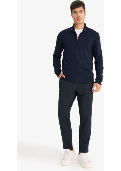 Standart Fit Dik Yaka Fermuarlı Triko Hırka fiyatları