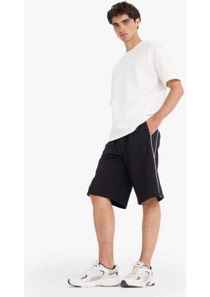 Baggy Fit Beli Bağcıklı Düz Paça Şort F0185AX25SM fiyatları