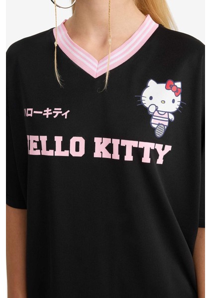 Hello Kitty Oversize Geniş Kalıp V Yaka Sırt Baskılı Kısa Kollu Tişört F9181AX25AU