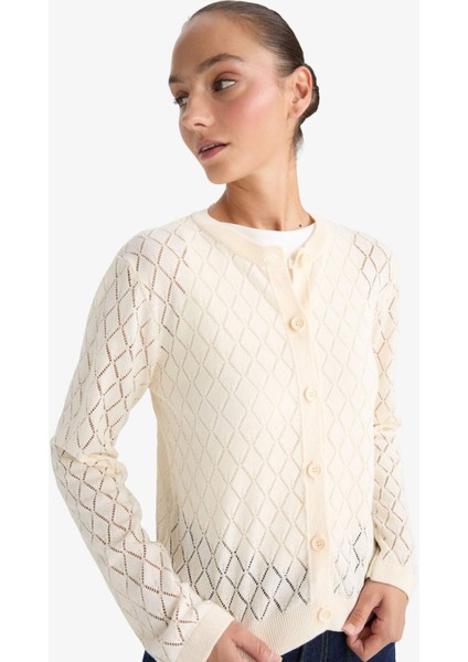 Regular Fit Bisiklet Yaka Ajurlu Düğmeli Triko Hırka G0191AX25AU fırsatları