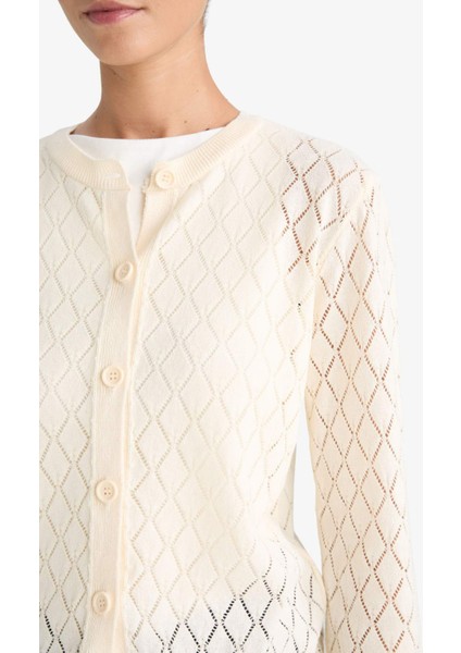 Regular Fit Bisiklet Yaka Ajurlu Düğmeli Triko Hırka G0191AX25AU indirimleri