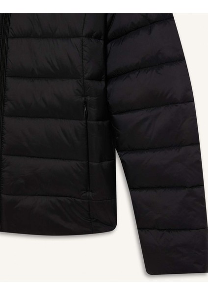 Su Geçirmez Regular Fit Dik Yaka Fermuarlı Şişme Mont E8689AX25AU