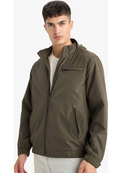 Su İtici Regular Fit Dik Yaka Astarlı Gizli Kapüşonlu Fermuarlı Cepli Mevsimlik Baharlık Mont D7669AX25AU fırsatları