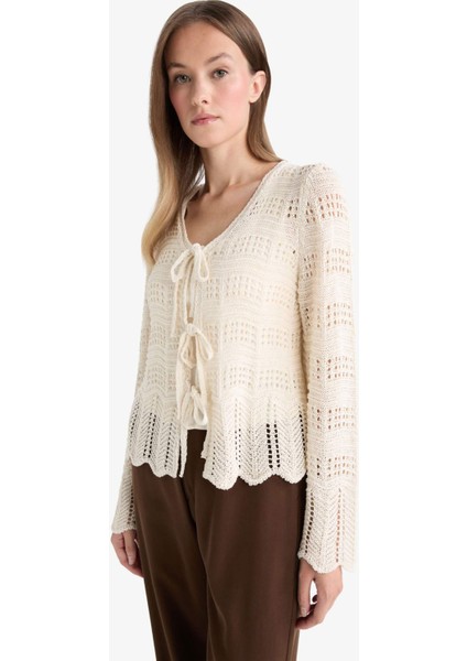 Regular Fit V Yaka Önden Bağlamalı Ajurlu Triko Hırka F7391AX25AU