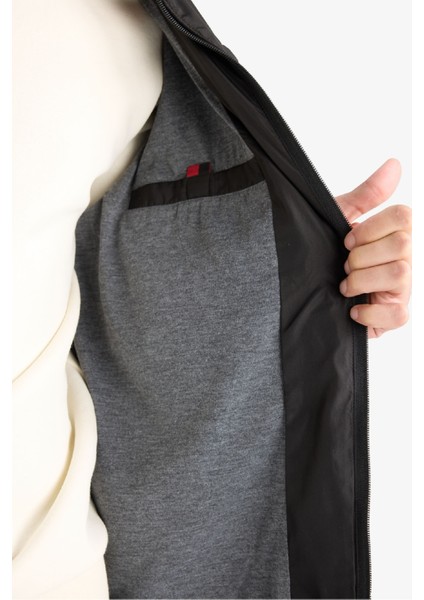 Su İtici Regular Fit Dik Yaka Astarlı Gizli Kapüşonlu Fermuarlı Cepli Mevsimlik Baharlık Mont D7669AX25AU