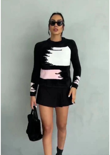 Bıyıklı Triko Kazak Siyah