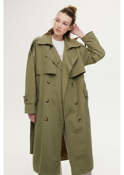 Kadın Haki Trençkot – %100 Polyester, Kruvaze Düğmeli, Rüzgarlıklı ve Apoletli, 2024 Moda Trendi indirimleri