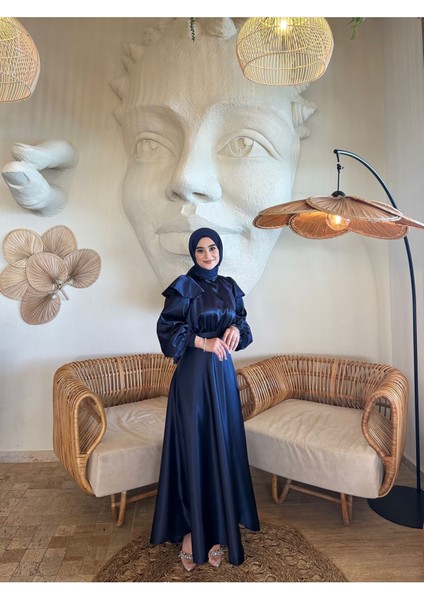 Cindy Kadın Tesettür Lacivert Saten Uzun Kollu Düz Desen Abiye – Özel Gün ve Davetler İçin Şık Seçenek