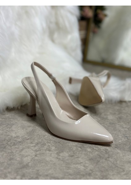 Günlük Kadın Sivri Burun Saten Kumaş Düz Desensiz Ince Arkası Açık Topuklu Model Abiye Ayakkabı 101B fırsatları