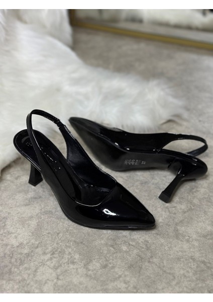 Günlük Kadın Sivri Burun Saten Kumaş Düz Desensiz Ince Arkası Açık Topuklu Model Abiye Ayakkabı 101B