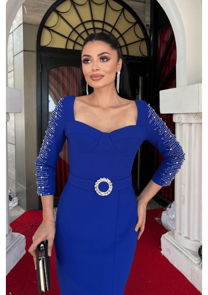 Atlas Kumaş Kolları Taş Detaylı Kalem Elbise - Saks Mavi fırsatları