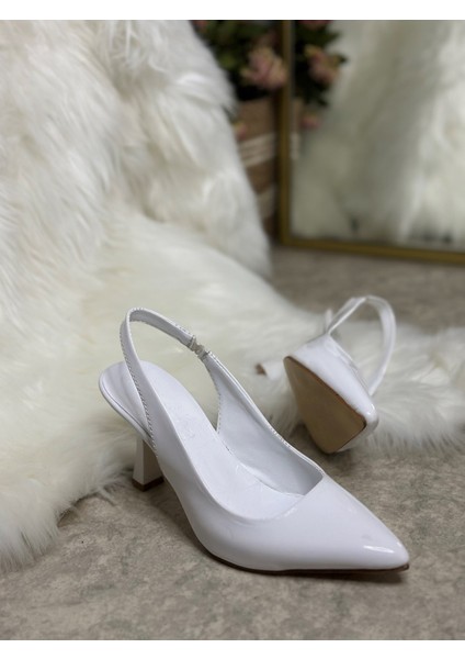 Günlük Kadın Sivri Burun Saten Kumaş Düz Desensiz Ince Arkası Açık Topuklu Model Abiye Ayakkabı 101B