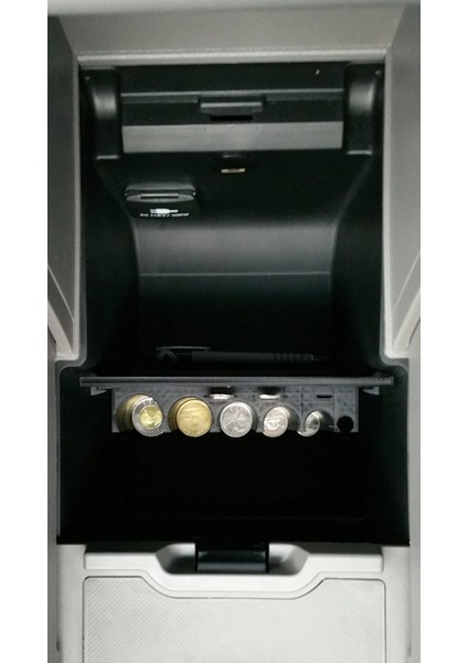 Yeni Honda Ridgeline Coinholder_canadian T1151087