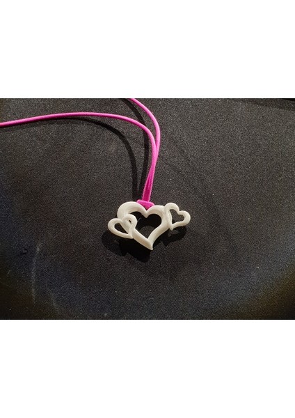 Yeni Üçlü Kalp Charm T3074046