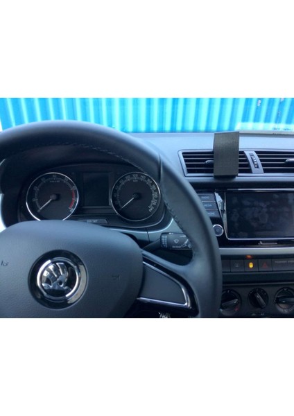 Yeni Skoda Fabia Cep Telefonu Konsolu T3488894