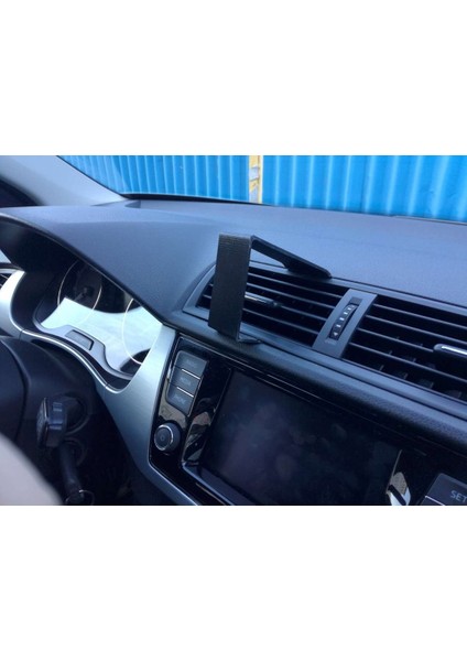 Yeni Skoda Fabia Cep Telefonu Konsolu T3488894 modelleri