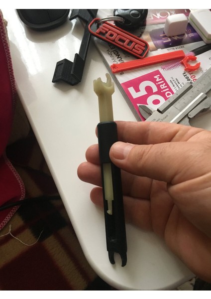 Yeni 2006-2011 Focus Kaporta Kilit Parçası T2980310 fiyatları