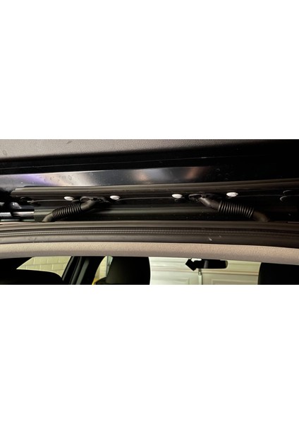 Yeni Mazda Yedek Parça MZTK49-68-865 Cx-30 ve Benzeri Için Bagaj Klipsi Tutucu T5138405 fiyatları