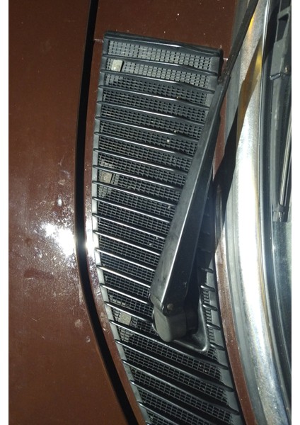 Yeni Mercedes W123 Silecek Havalandırma Izgarası Klipsleri T4201158