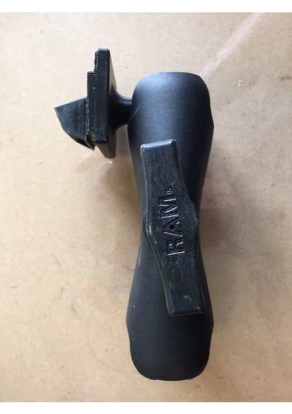 Yeni Lowrance Elite 4 Ram Montajlı 1,5 Inç Top T2727595 indirimleri