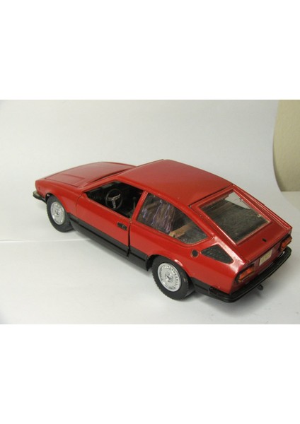 Yeni Bburago Için Alfa Romeo Fabrika Tarzı Jantlar T3167202 fırsatları