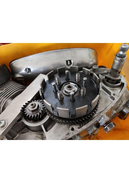 Yeni Simson M53 Motor Debriyaj Tutucusu T4374841 fiyatları