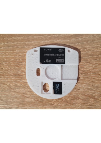 Yeni Umd Memory Stick ve Microsd Kart Tutucu T3889644