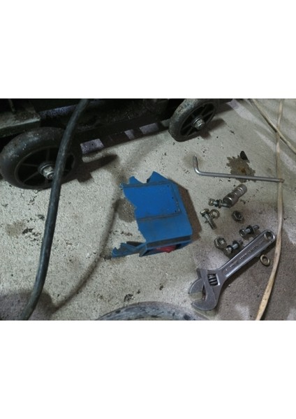 Yeni Bir Elektrik Motorunun Terminal Bloğunun Tıklaması (Plastik Aparattır!!!) fırsatları