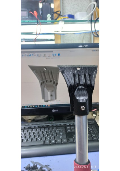 Yeni Araba Sıyırıcı (Plastik Aparattır!!!)