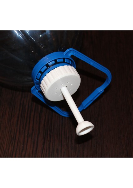 Yeni Beş Litrelik Bir Şişe Bir Smoom. (Plastik Aparattır!!!)