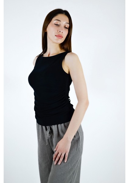 Yanları Büzgü Detaylı Kayık Yaka Basic Body fırsatları